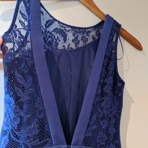 Zara blue dress with lace details. - Picture 2 of 4